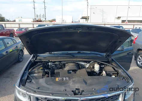 2017 Chevrolet Suburban Lt z USA, uszkodzony, nr VIN 1GNSCHKC2HR376722